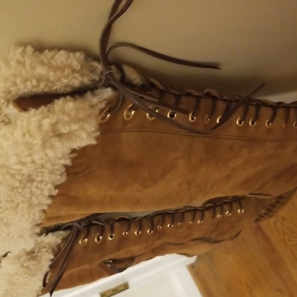 MIU MIU Winter BOOTS - Picture 7 of 14